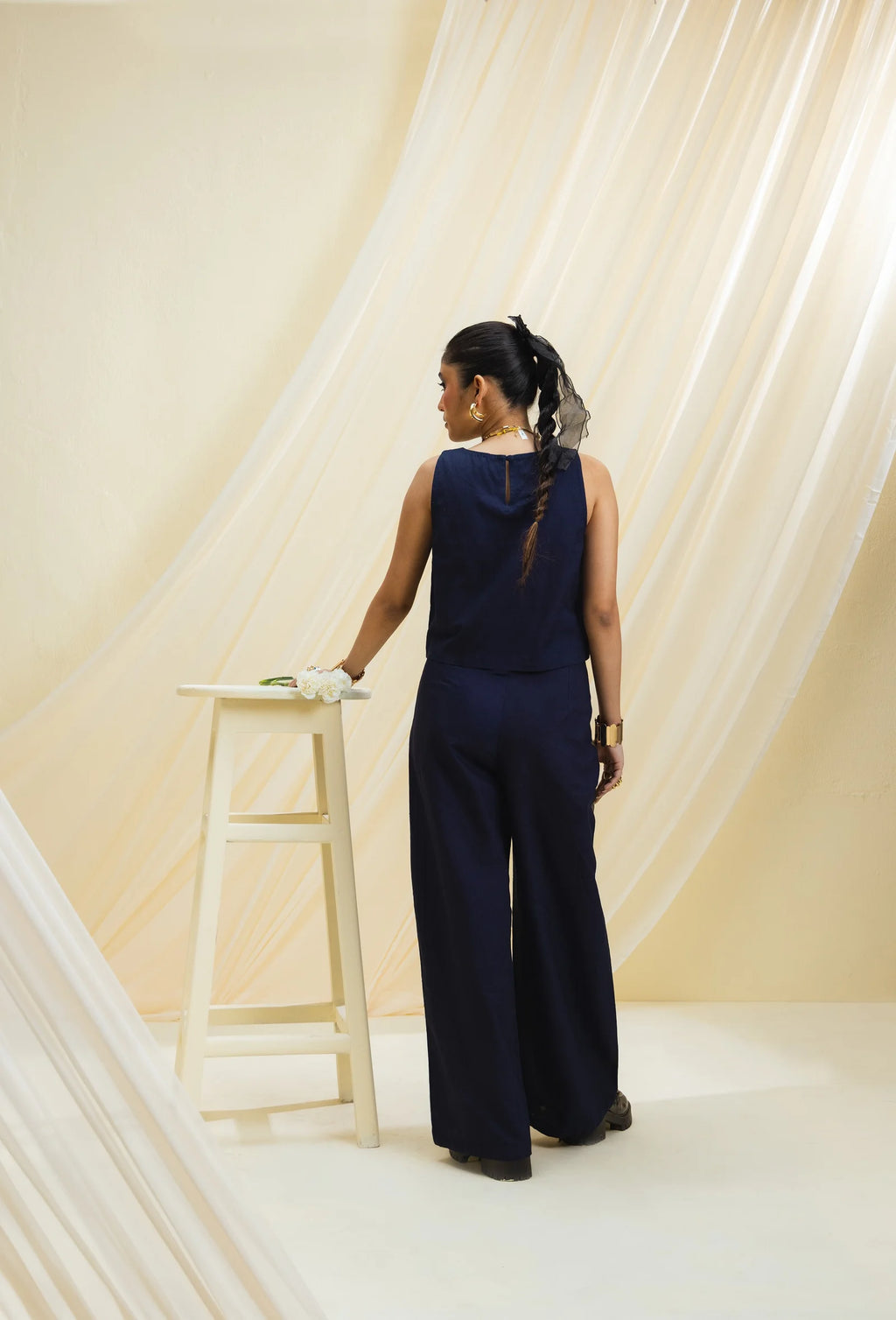 Priyanka Jalan In Our Waves of Thira Set - vanshika&sakshi