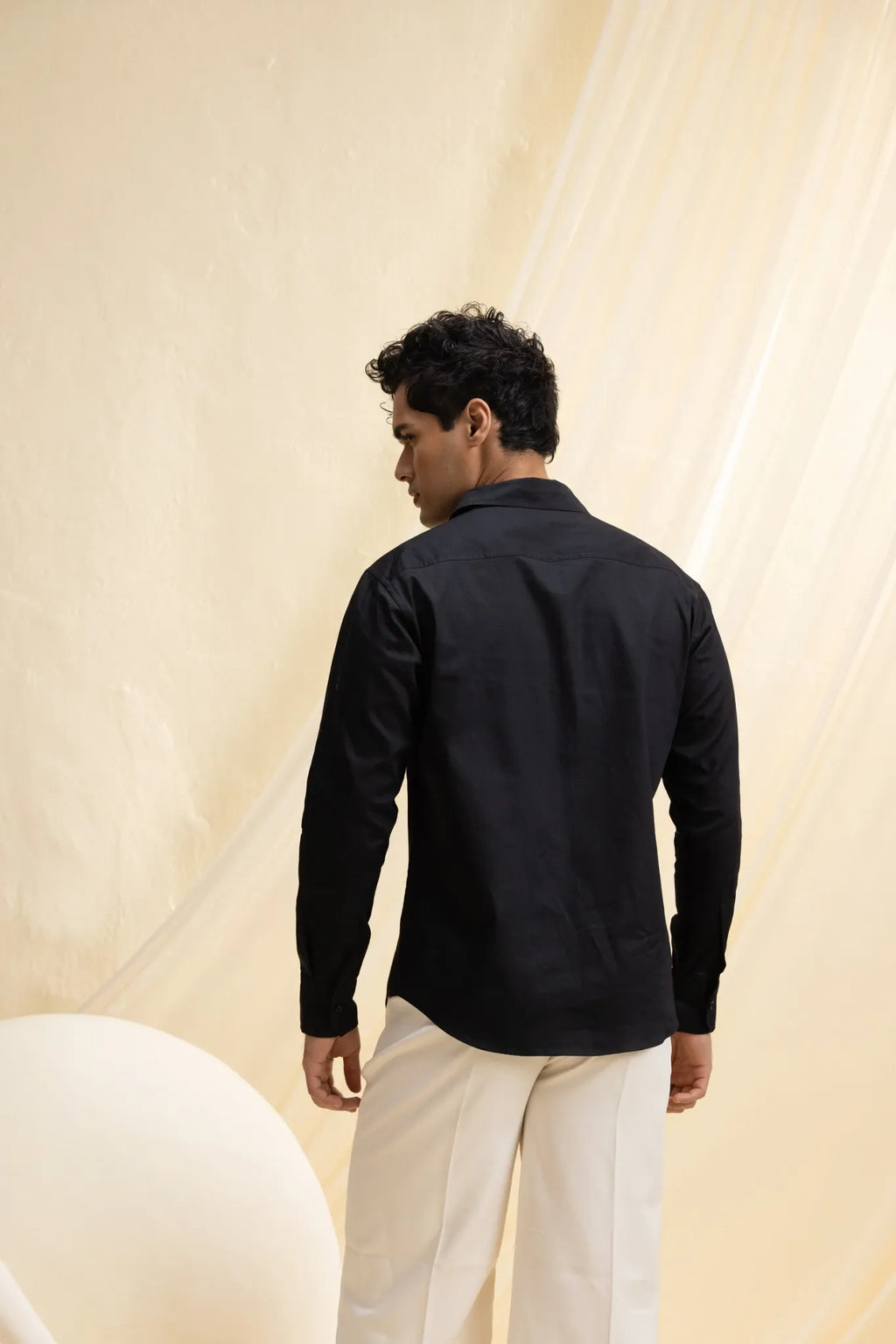 The Modern Outlook Shirt (Black)